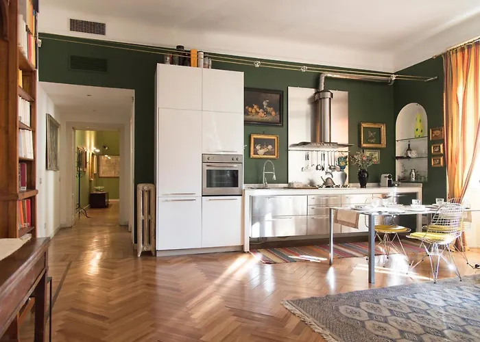 Apartment Sophisticated Near Duomo *
